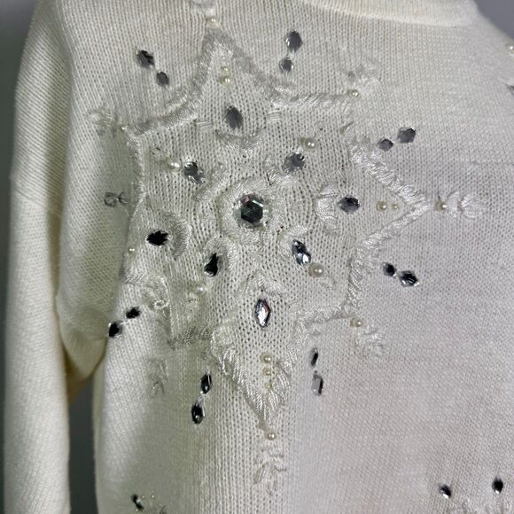 Women's White/Ivory Beaded Snowflake Sweater Holiday Embellished Crew Pullover - Picture 4 of 12